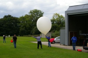 De ballon klaar om opgelaten te worden