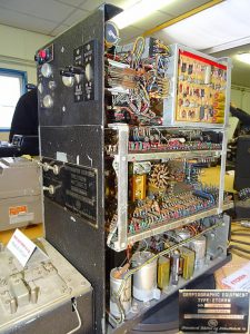 04_cryptogaphic-equipment